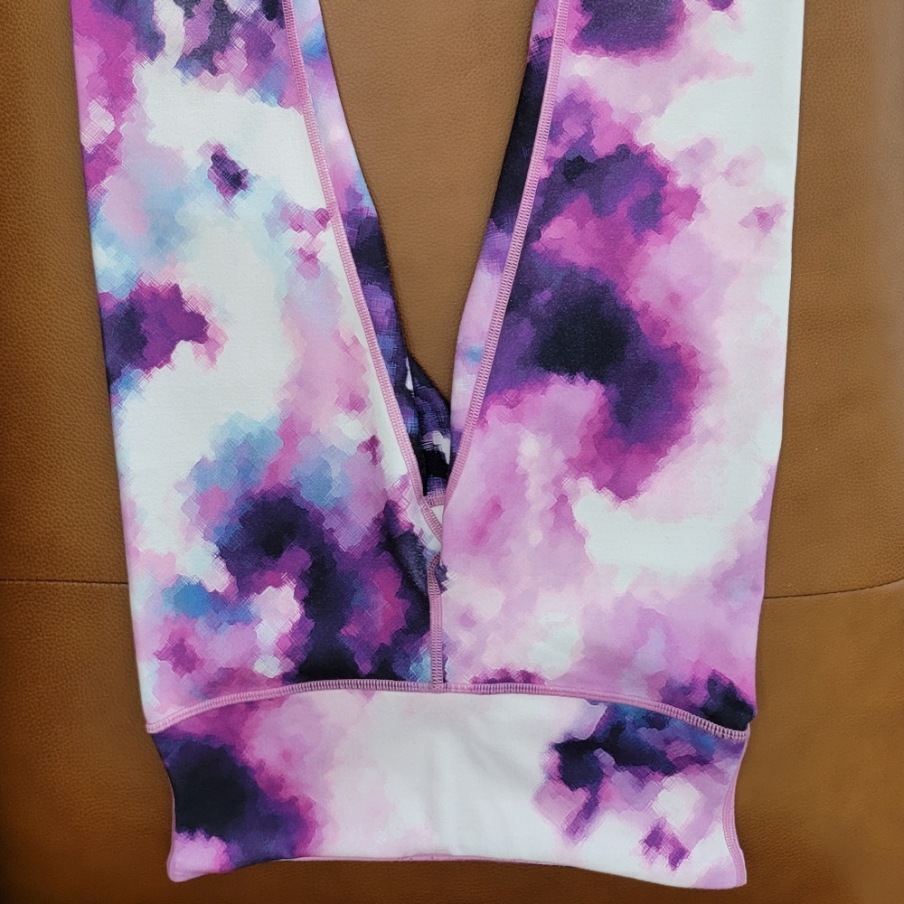 Lululemon Wunder Under Crops (RARE)